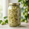 chmiel-suszony-w-sloiku-35g-szyszki-chmielu-naturalny-skarby-natury.jpg Chmiel suszony w słoiku 900ml - naturalne szyszki chmielu 35g z ekologicznych terenów Mazowsza, Skarby Natury
